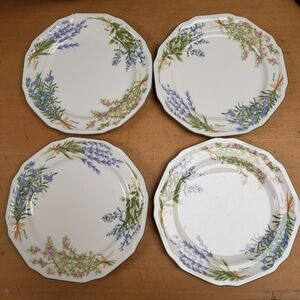 Mikasa Botanical Bouquet Lot Of 4 Salad Dessert Plates 8.5"